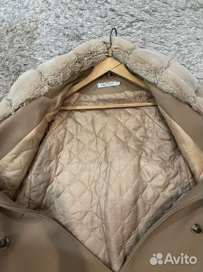 Пальто женское 42 44 бежевое