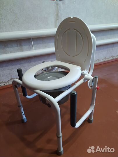 Кресло-туалет для инвалидов и пожилых