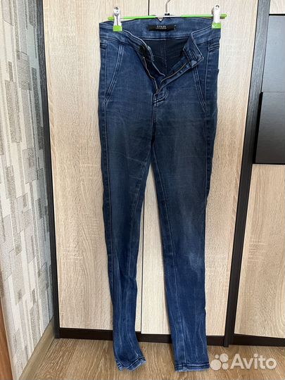 Джинсы женские Guess