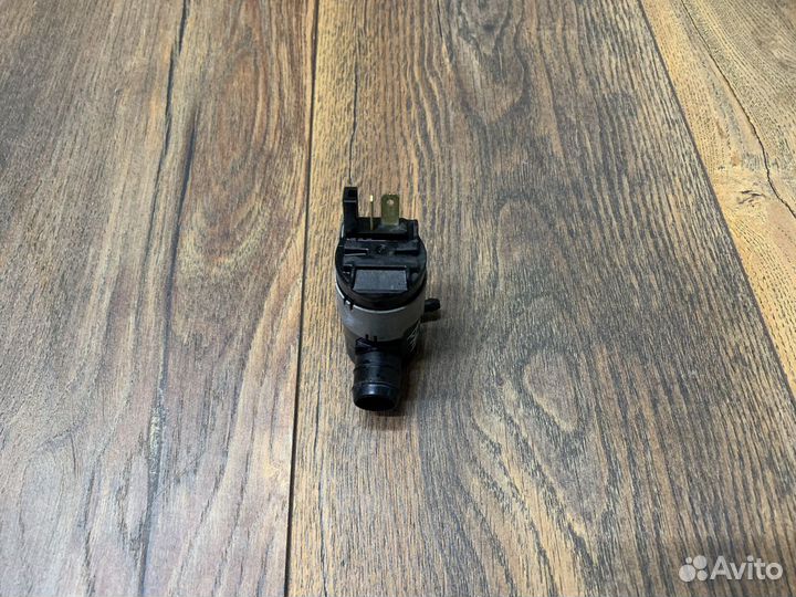 Mitsubishi Pajero Насос омывателя заднего стекла