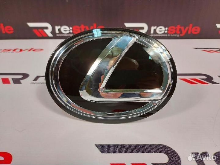 Эмблема в решетку Стиль 20г Lexus GX460