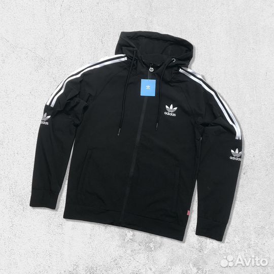 Спортивный костюм Adidas