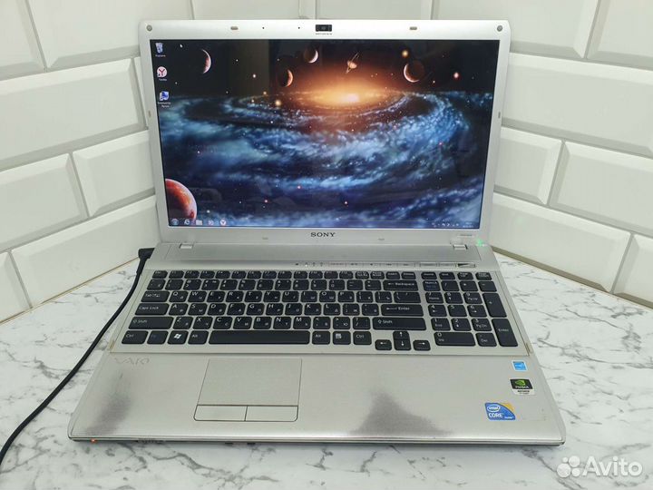 Ноутбук Sony Vaio Core i3