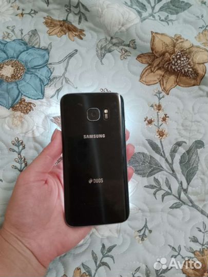 Телефон Samsung galaxy s7