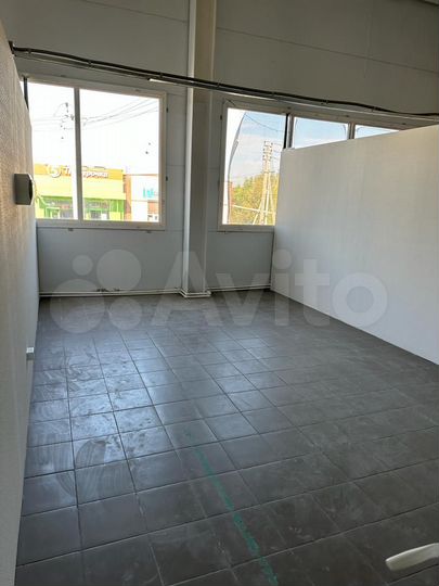 Помещения под офис, салон и др., 23 м² каждое