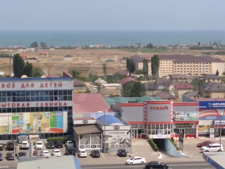 2-к. квартира, 76 м², 8/9 эт.