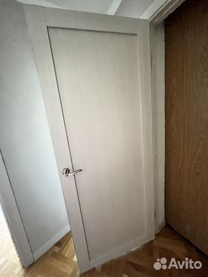 Дверь межкомнатная с зеркалом бу