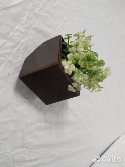 Кашпо для цветов навесная