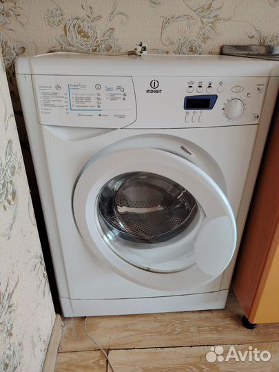 Стиральная машина бу Indesit 6кг
