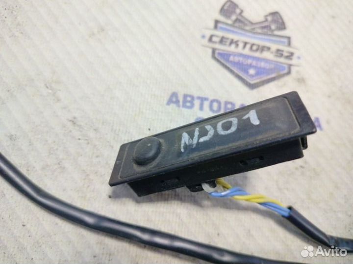 Кнопка открывания багажника Nissan Juke F15 HR16DE