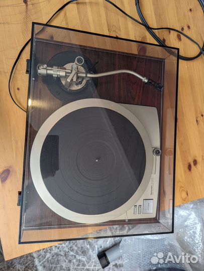 Проигрыватель винила Technics SL-1025, EPA 250