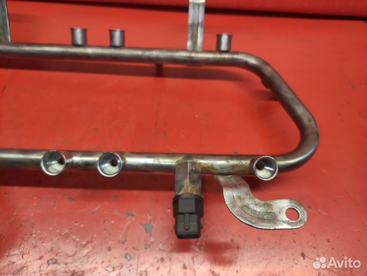 Рампа без форсунок Range Rover II 1994-2002