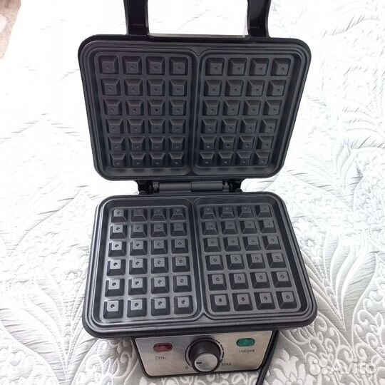 Электровафельница Kitfort