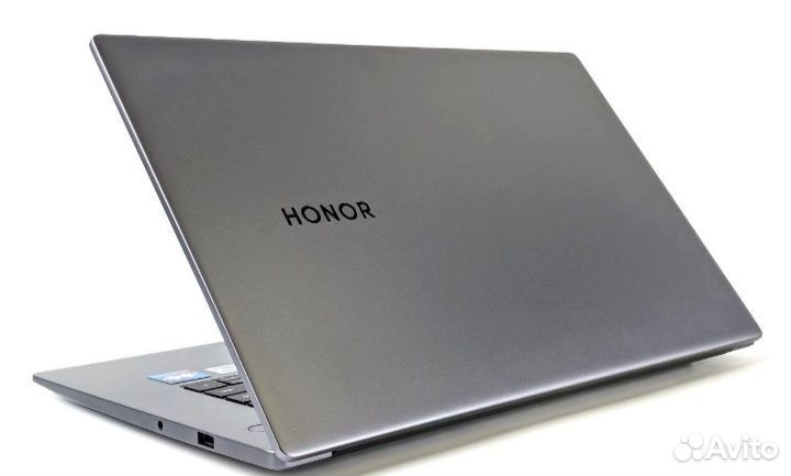 Honor MagicBook X 15 i5/8/512GB Space Grey
