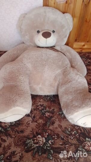 Плюшевый медведь