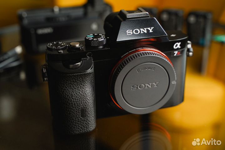 Фотоаппарат Sony A7R с батарейным блоком