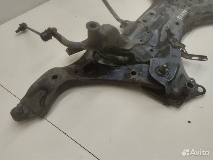 Б/У Балка под двс 5120112441 toyota