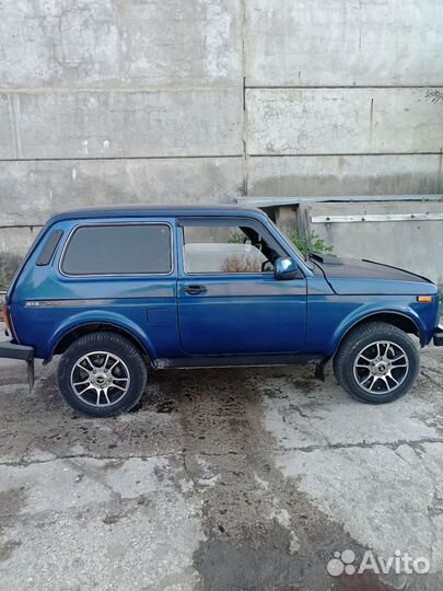 LADA 4x4 (Нива) 1.7 МТ, 2007, 130 000 км