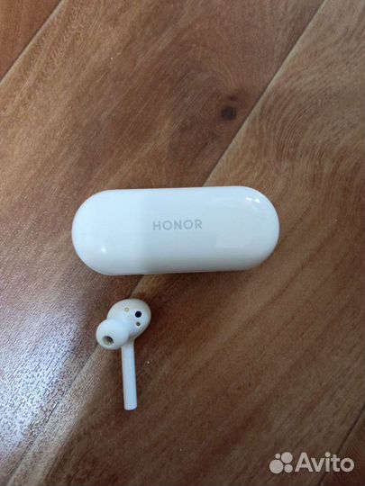 Беспроводные наушники honor на запчасти
