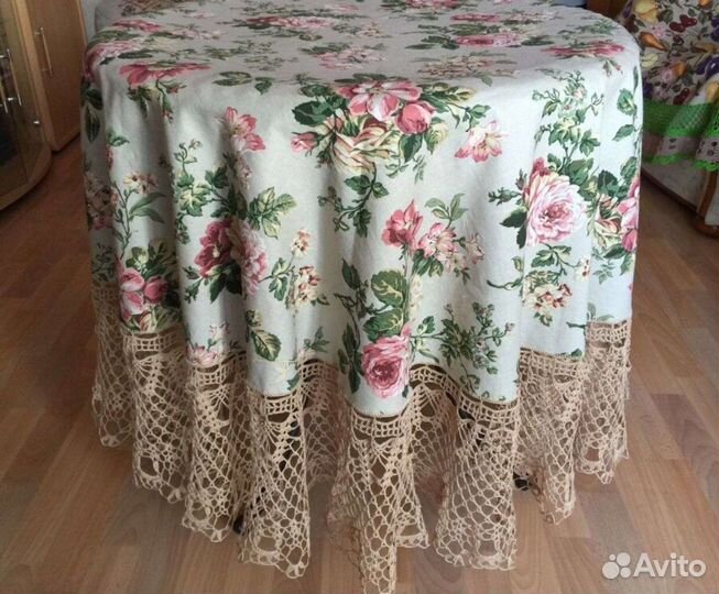 Скатерть из льна с ажурной обвязкой края