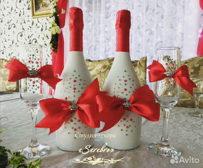 Свадебное шампанское, бокалы, свечи