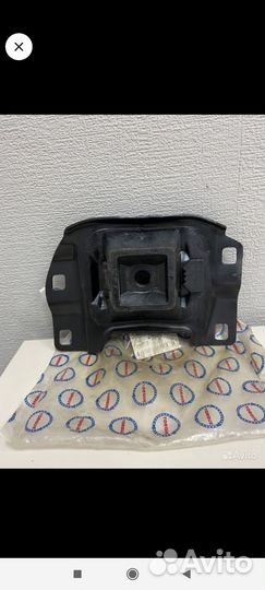 Подушка МКПП mazda 3