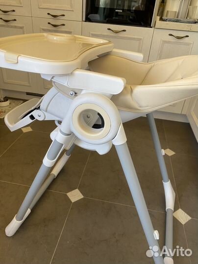 Стульчик для кормления nuovita