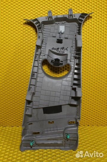 Накладка стойки средней левая Kia Ceed 2018—2021