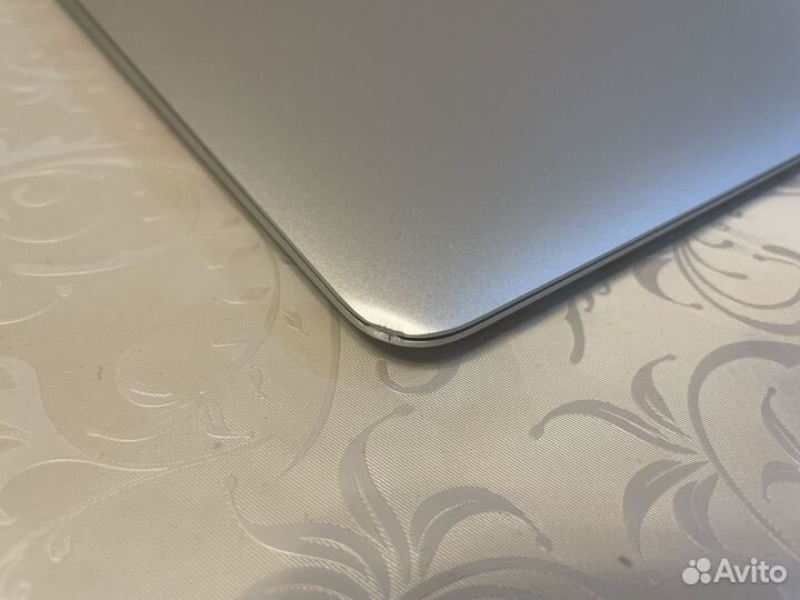 Apple Macbook Air 2017 A1466