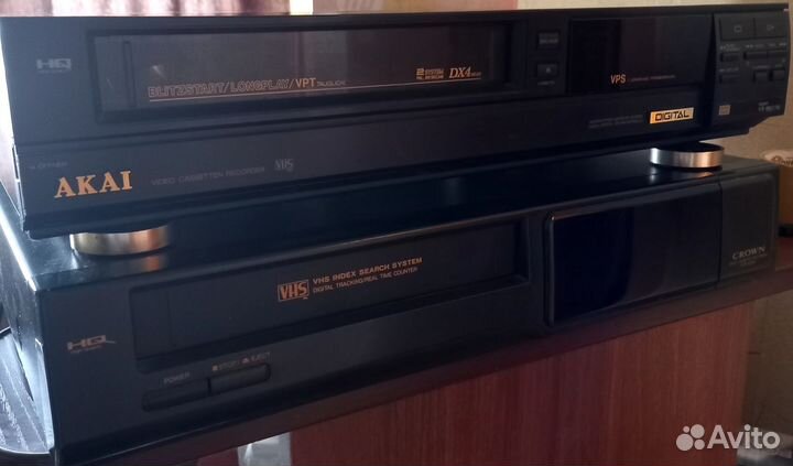 Видеомагнитофон akai с пультом