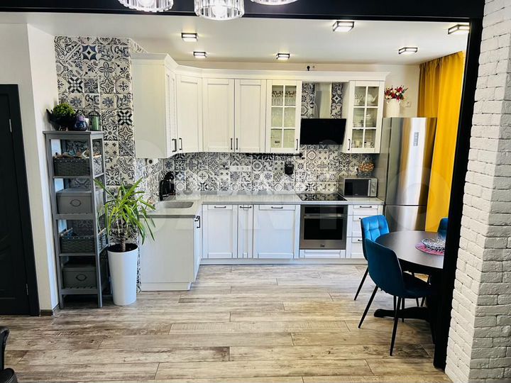 2-к. квартира, 62,8 м², 14/17 эт.