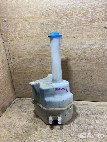 Бачок омывателя Hyundai Elantra XD B38