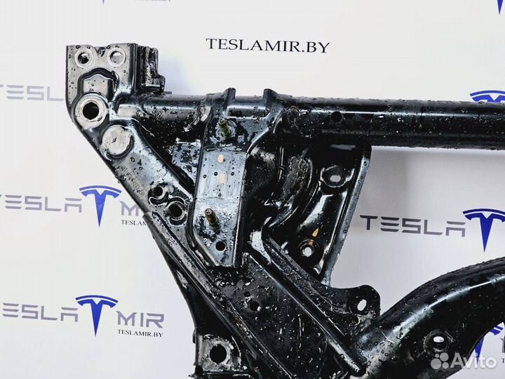 Подрамник передний Tesla Model 3 2023 1044531-00