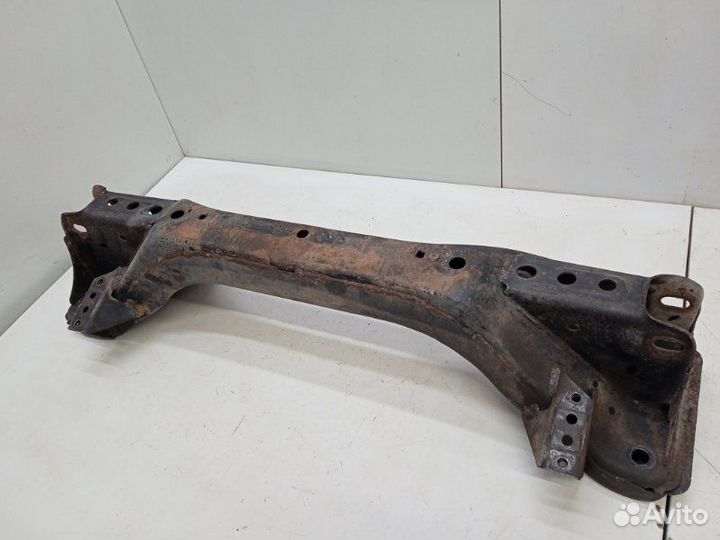 Балка подмоторная Toyota Mark 2 X110 2.0 1G-FE