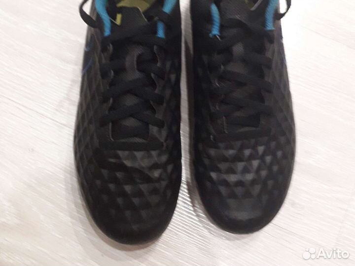 Футбольные бутсы nike tempo
