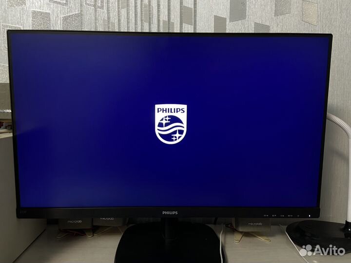 Монитор Philips 27 дюймов
