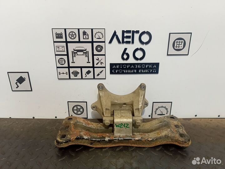 Кронштейн кпп для Mercedes Benz W212