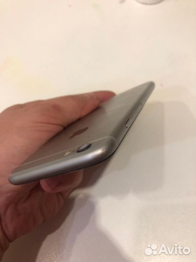 iPhone 6S, 32 ГБ