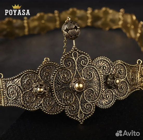 Национальный пояс и нагрудники