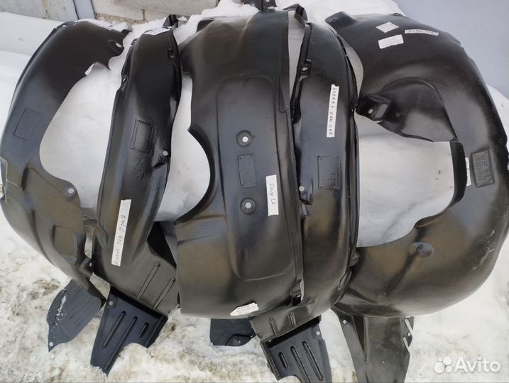 Подкрылки для иномарок (новые)