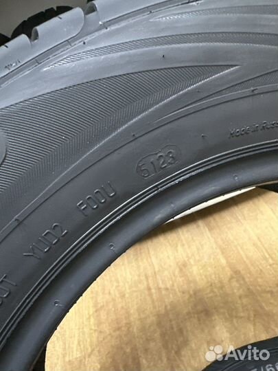 Viatti Strada Asimmetrico V-130 195/65 R15 91H