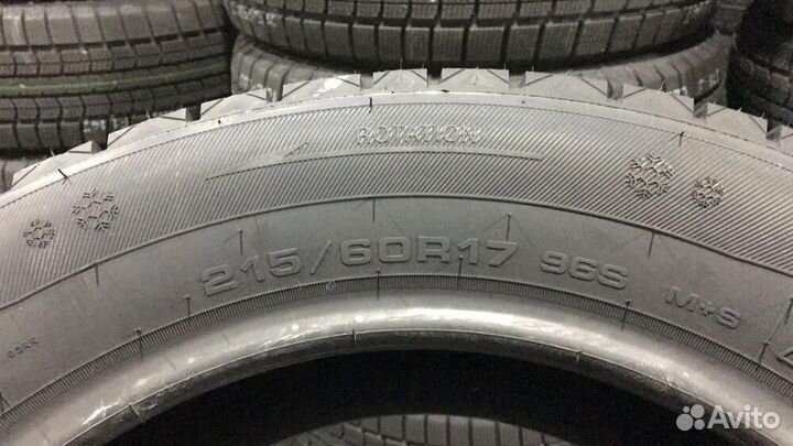 Boto BS 66 215/60 R17 96S