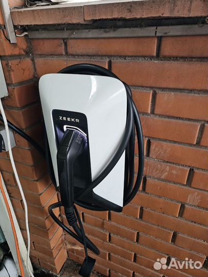 Монтаж зарядных устройств для электромобилей