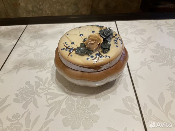 Шкатулка-бонбоньерка Кисловодский фарфор