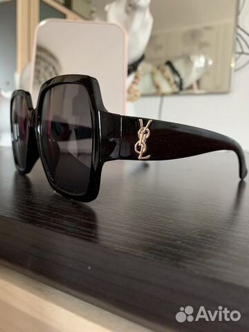 Солнцезащитные очки Yves Saint Laurent