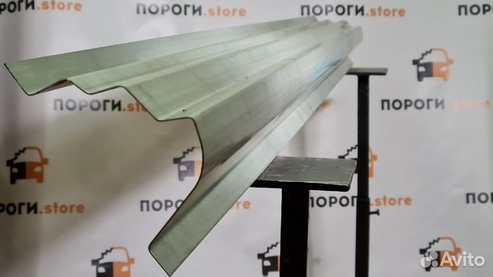 Кузовной порог левый Hyundai Starex