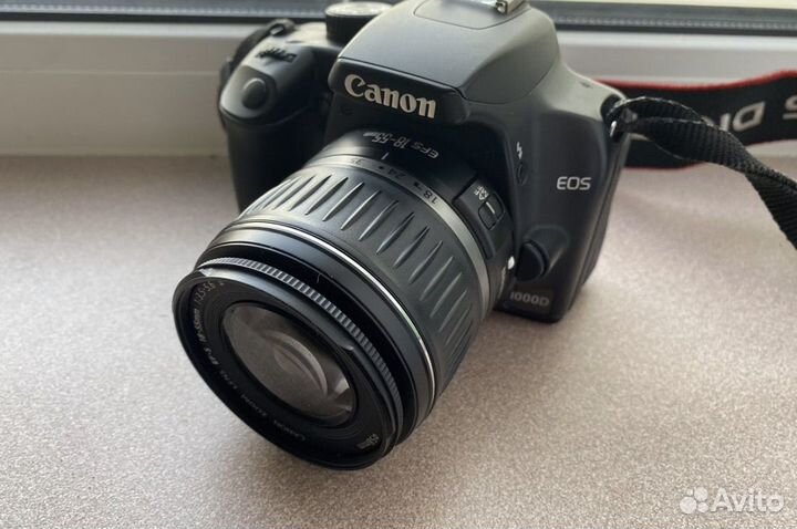 Зеркальный фотоаппарат canon