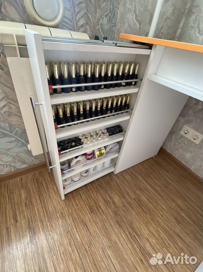 Стол для маникюра бу