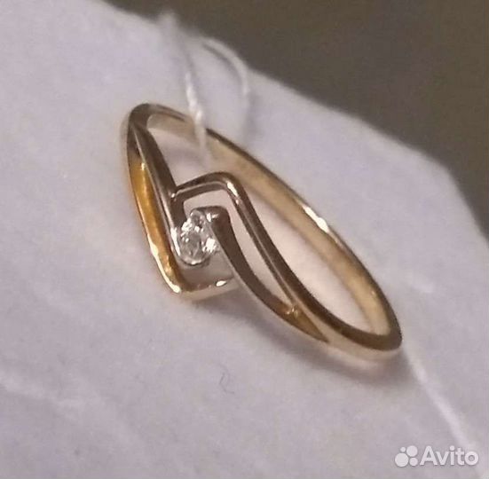 585 кольцо р.16 с бриллиантом 0,028ct Новое