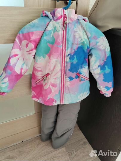 Демисезонный костюм для девочки 104